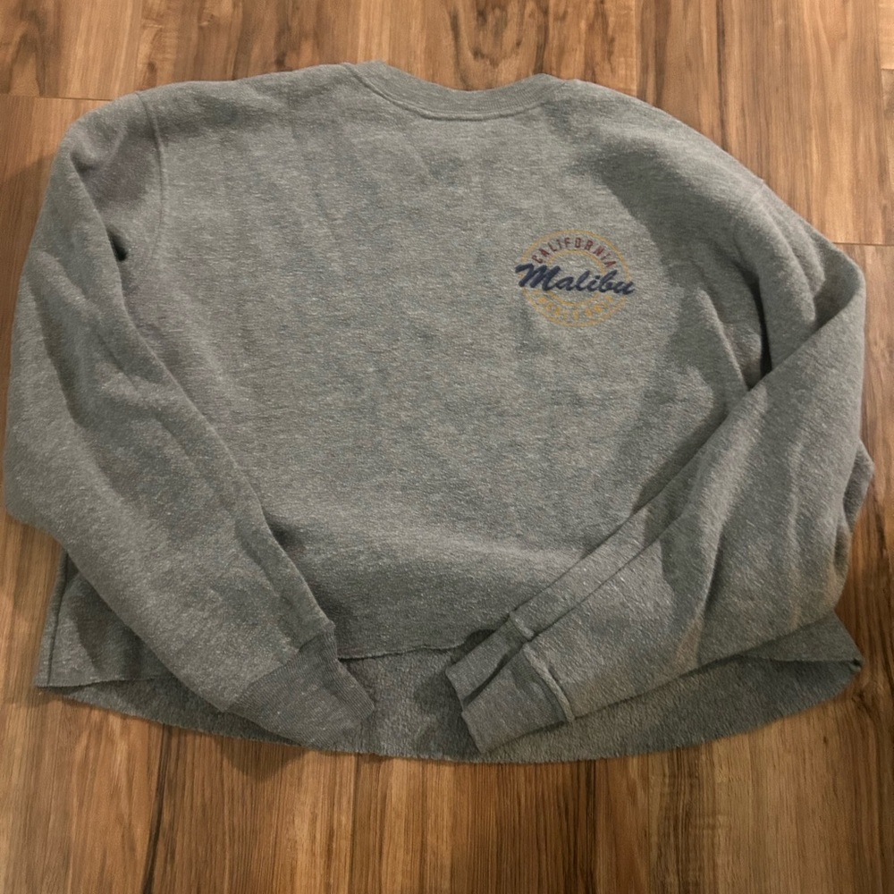 Brandy Melville Heather Gray Crewneck Sweater